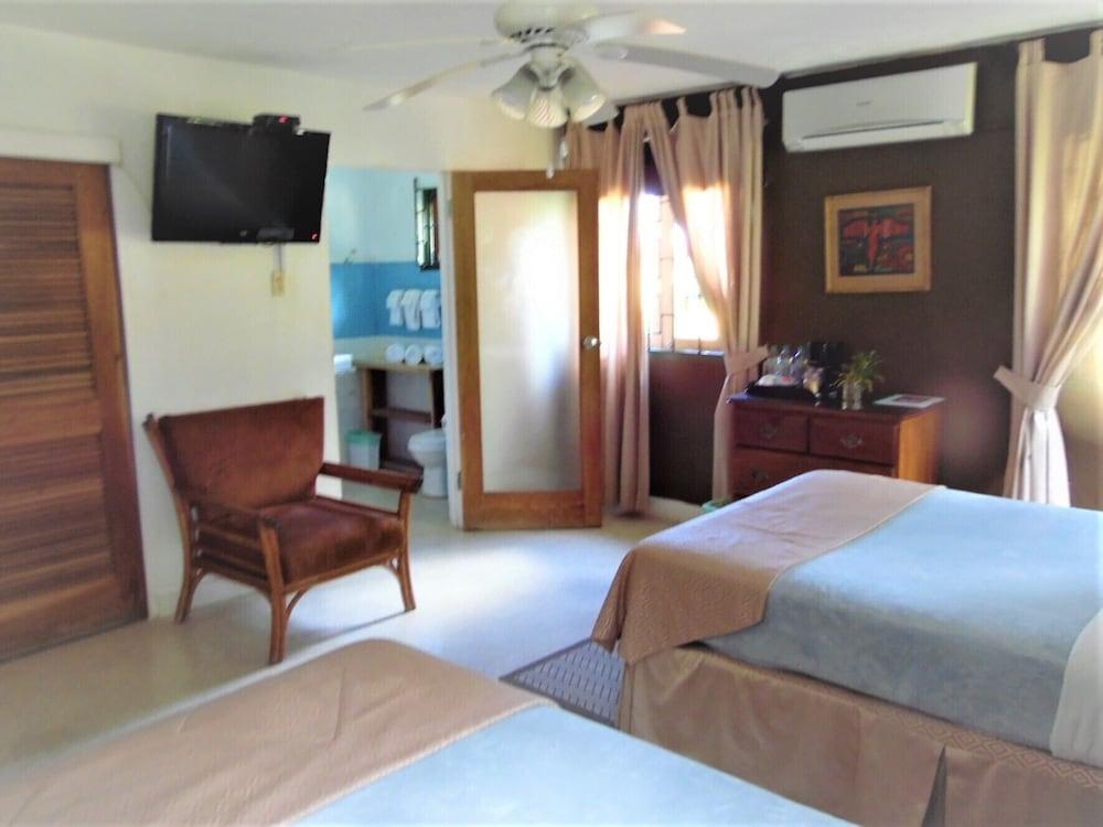 Mynt Retreat Bed & Breakfast Montego Bay Eksteriør bilde